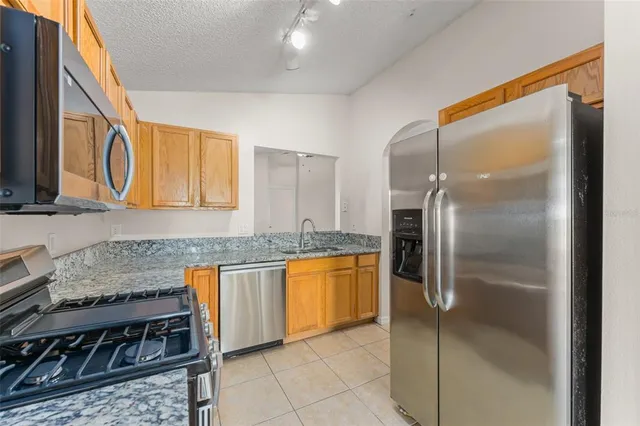 $374,900 | 2374 Blue Sapphire Circle, Orlando, FL 32837