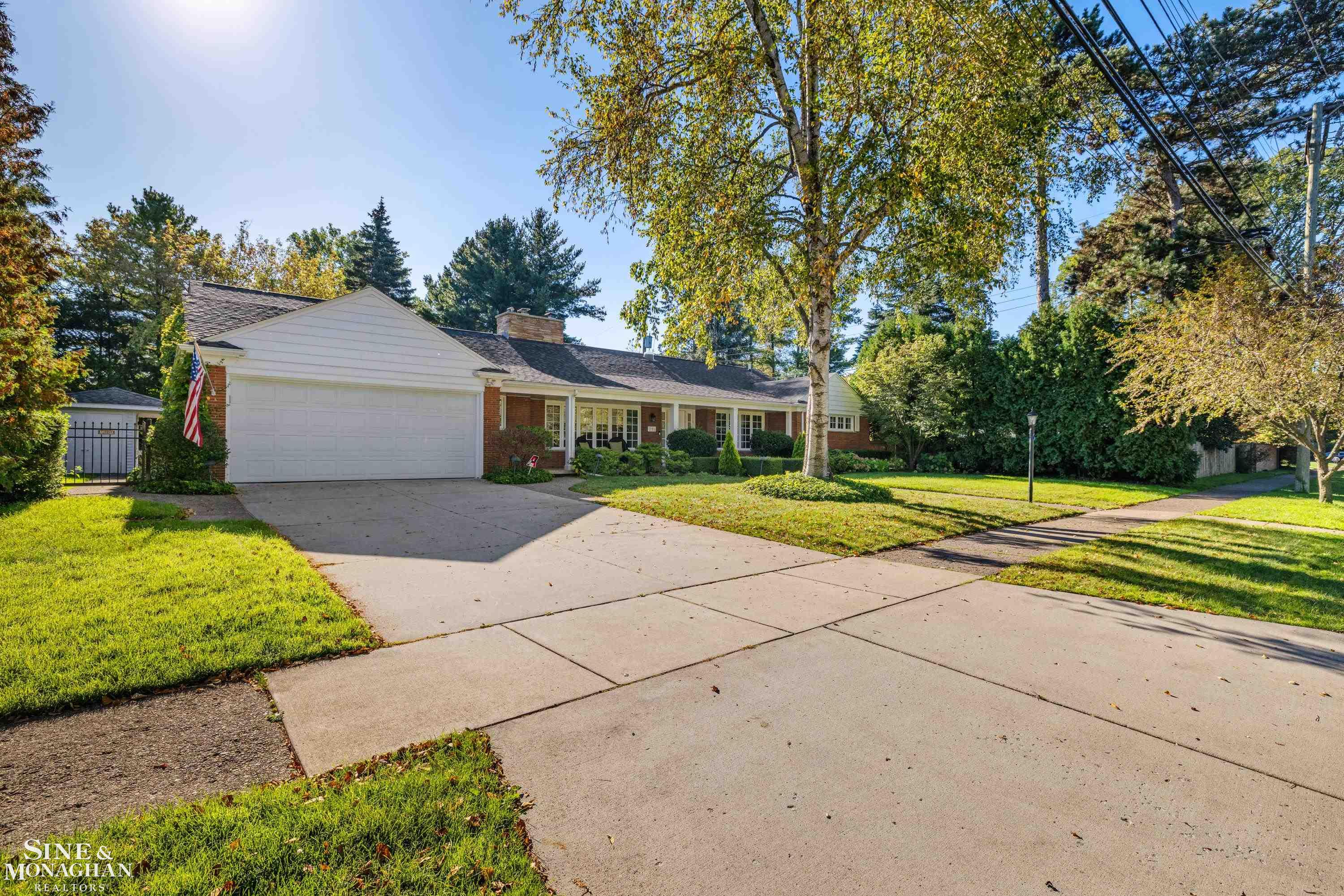 216 Ridge Road Grosse Pointe Farms, MI 48236 - Photo 47 of 50