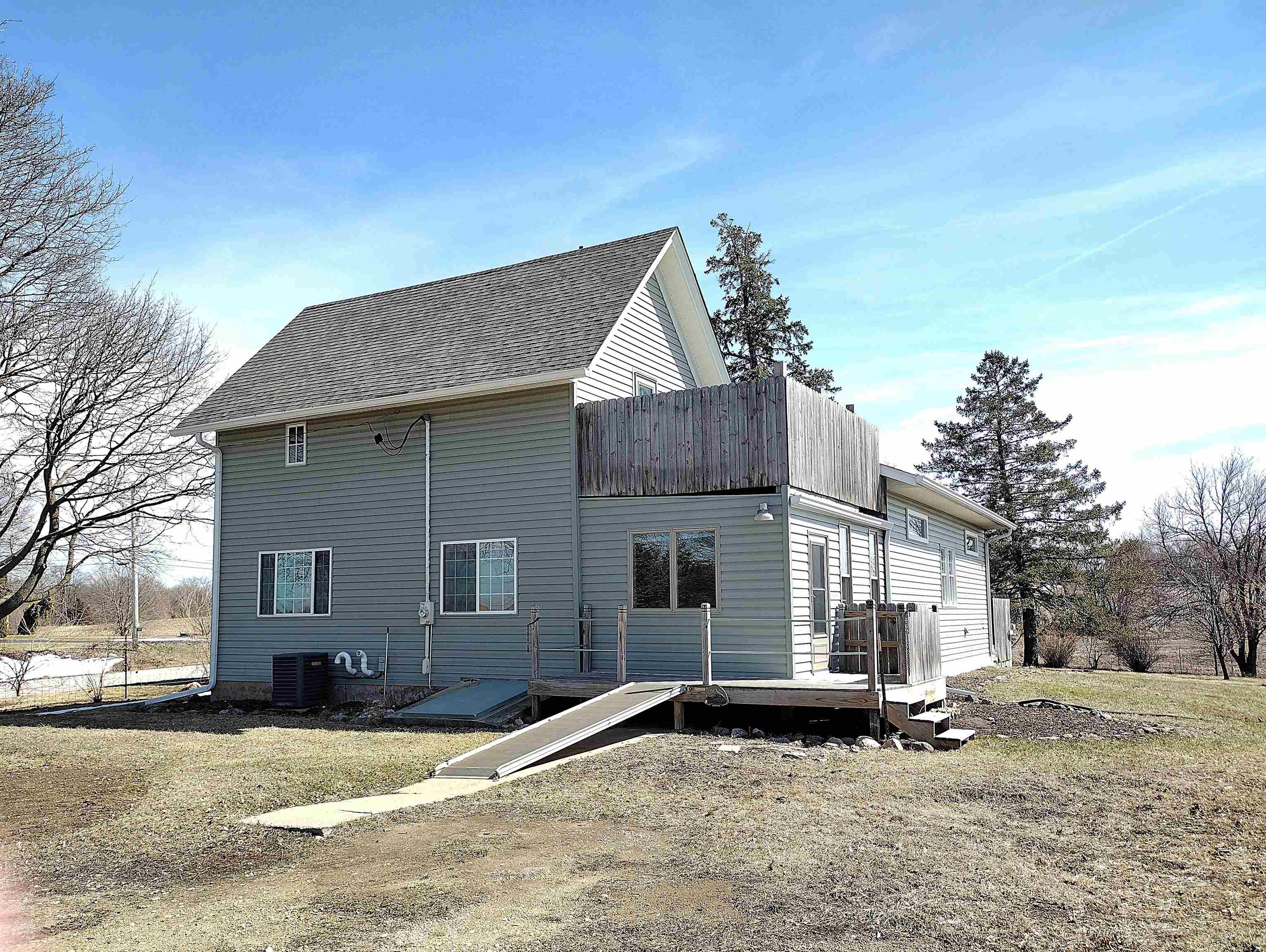 8806 Trask Bridge Road Rockford, IL 61101 - Photo 1 of 34