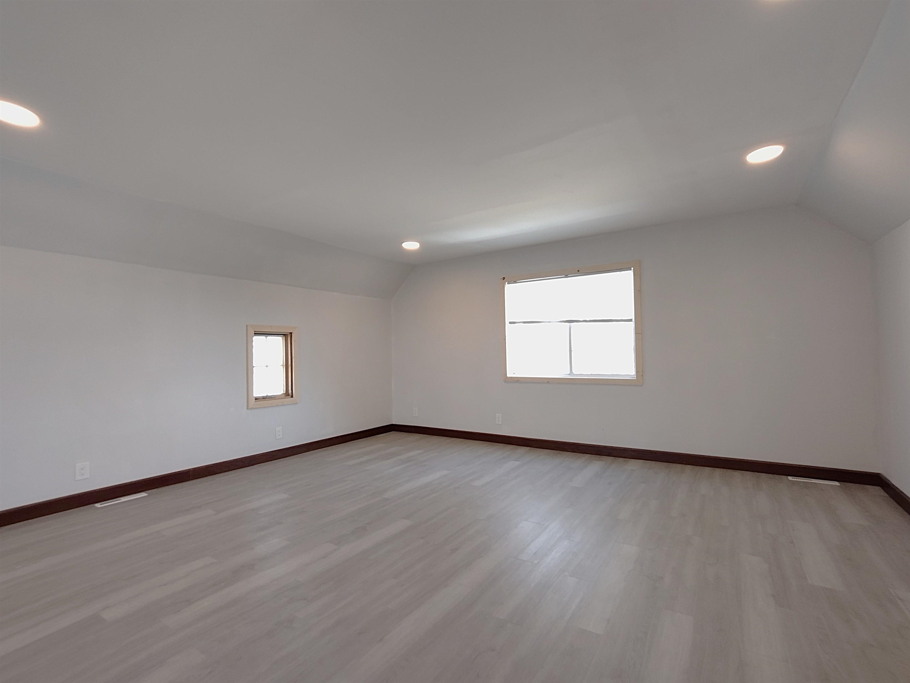 8806 Trask Bridge Road Rockford, IL 61101 - Photo 13 of 34