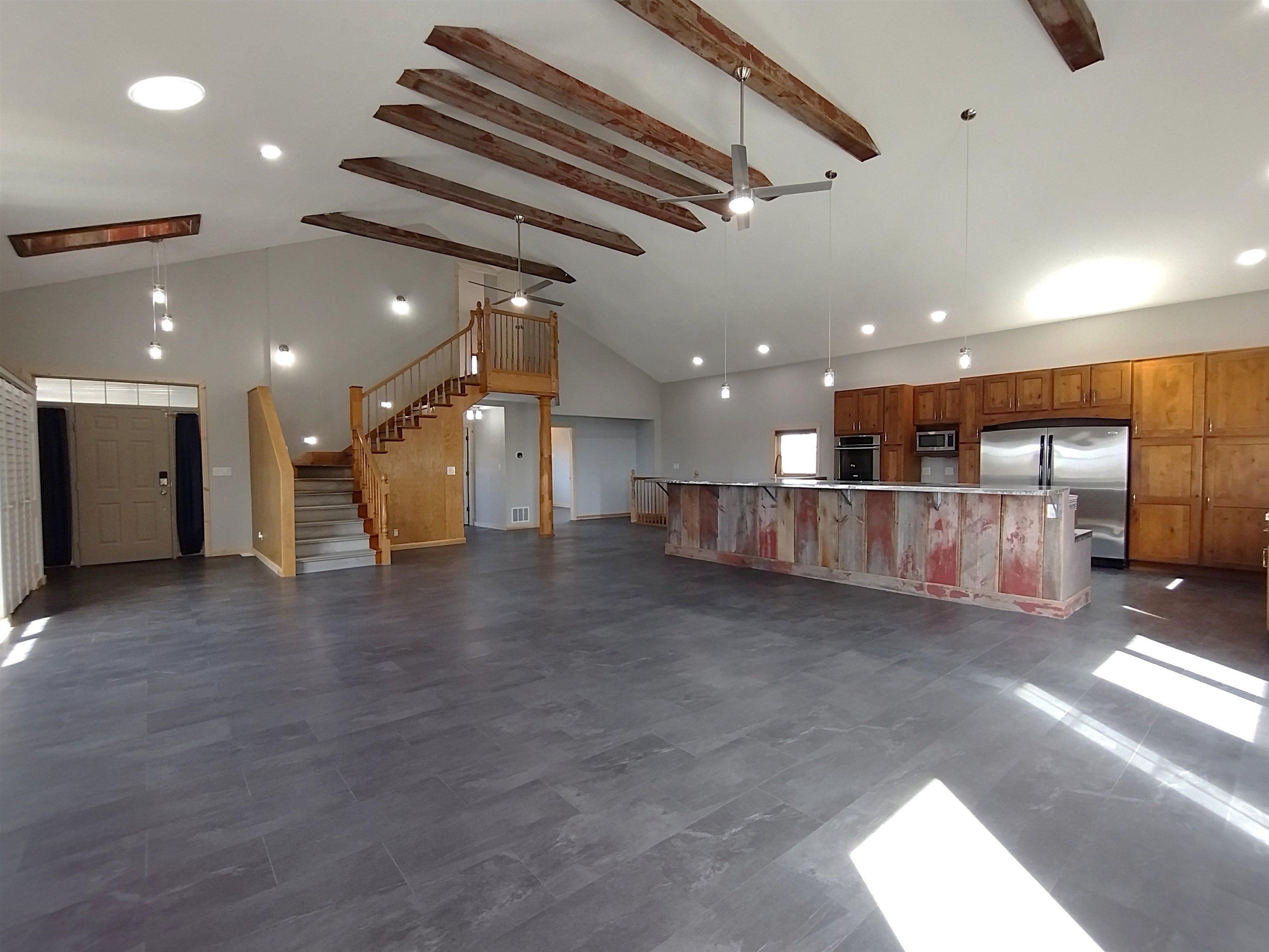 8806 Trask Bridge Road Rockford, IL 61101 - Photo 5 of 34