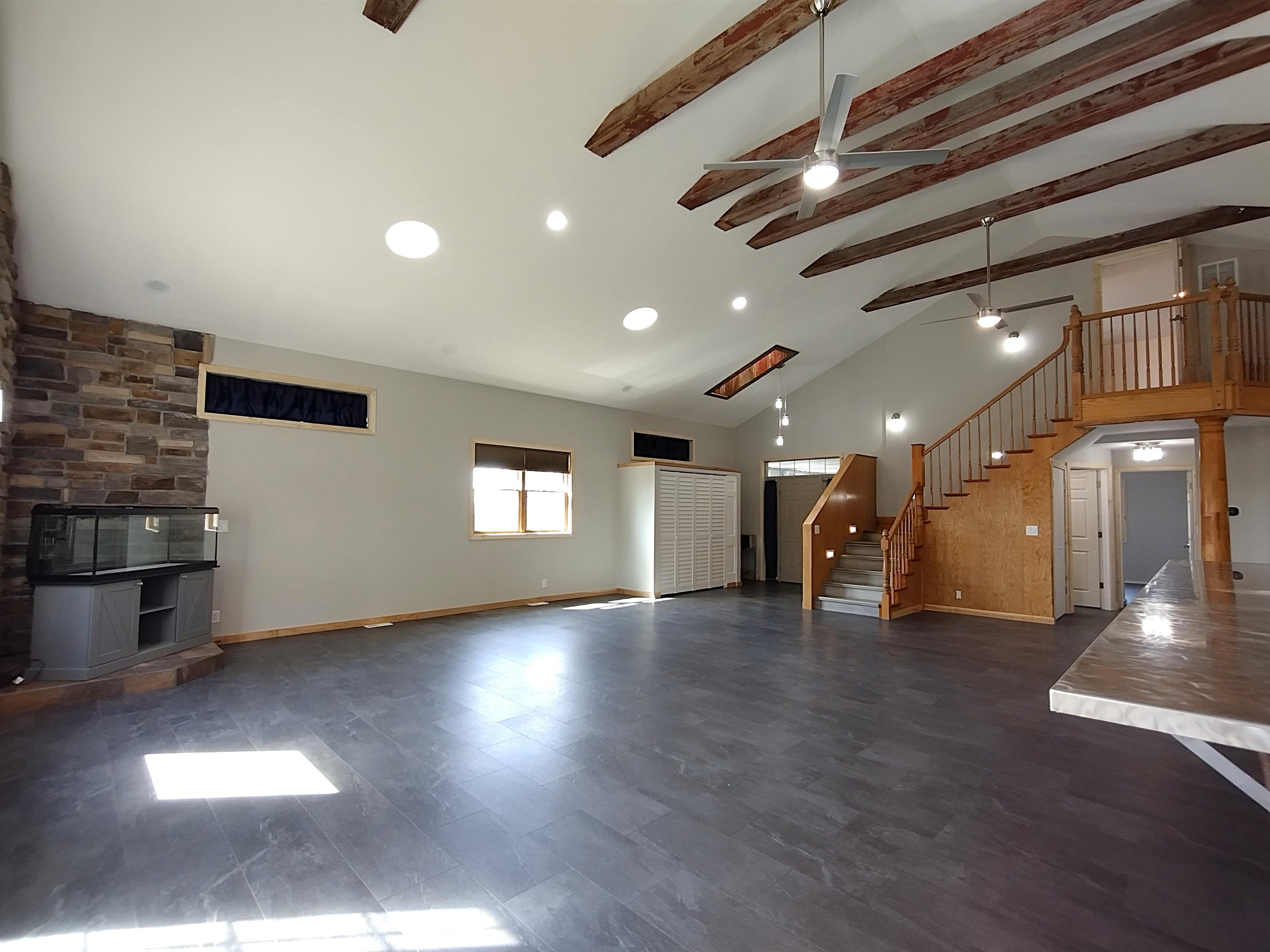 8806 Trask Bridge Road Rockford, IL 61101 - Photo 7 of 34