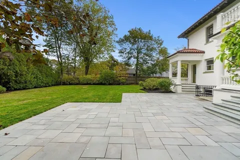 $2,695,000 | 2 Ocean Avenue, Swampscott, MA 01907