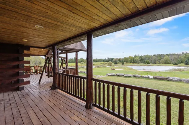 $1,600,000 | N3032 US Highway 41, Menominee, MI 49858