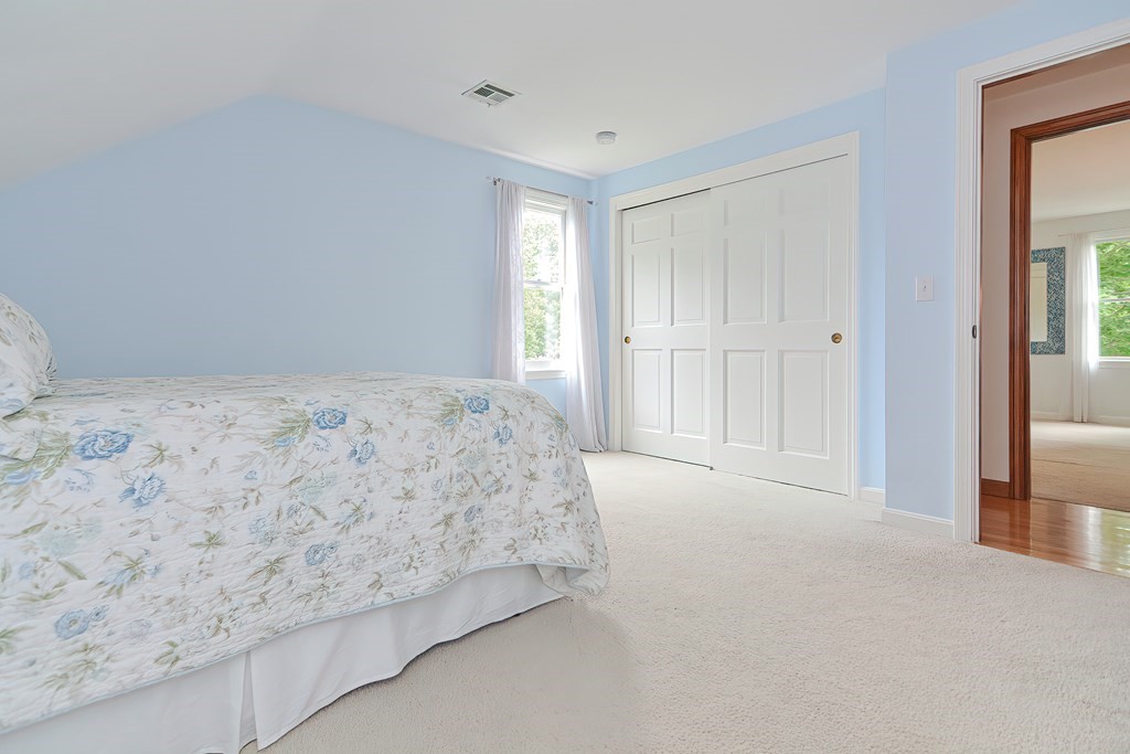 10 Daniel Shays Road Hopkinton, MA 01748 - Photo 29 of 37 Gallery Image 29