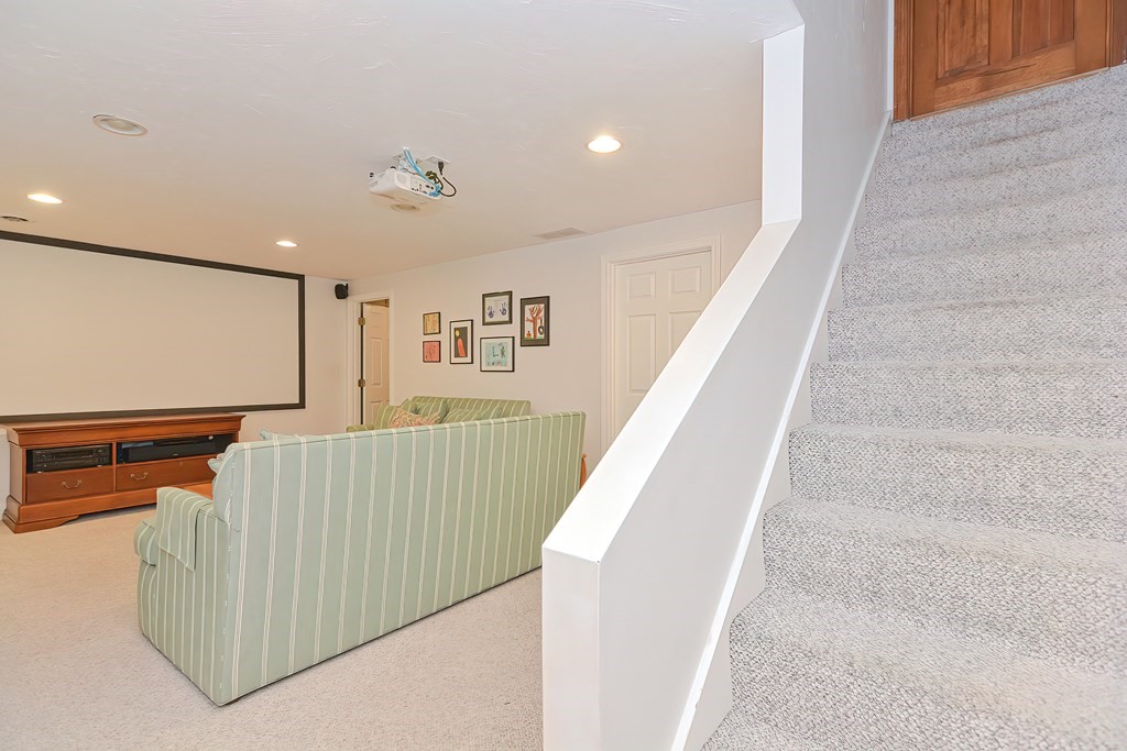 10 Daniel Shays Road Hopkinton, MA 01748 - Photo 36 of 37 Gallery Image 36