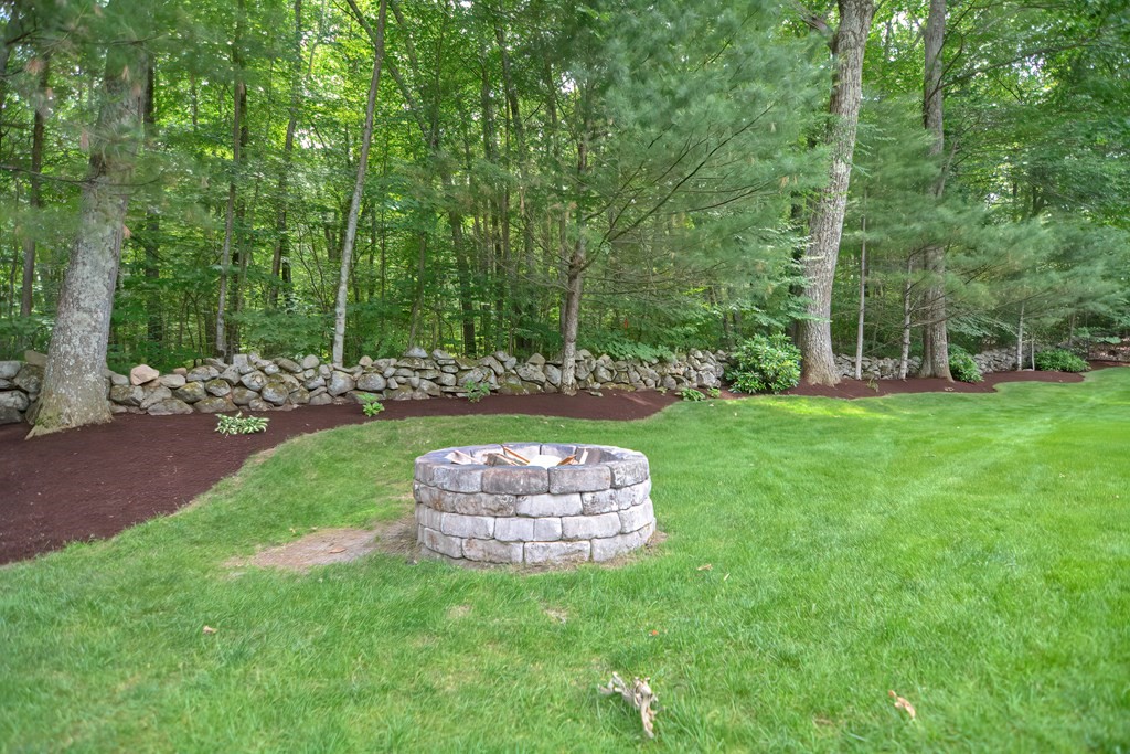 10 Daniel Shays Road Hopkinton, MA 01748 - Photo 5 of 37 Gallery Image 5