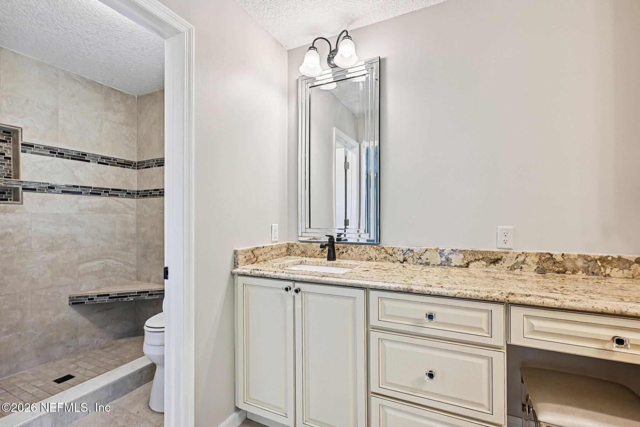 2880 Circle Ridge Drive Orange Park, FL 32065 - Photo 40 of 59 Primary Bathroom