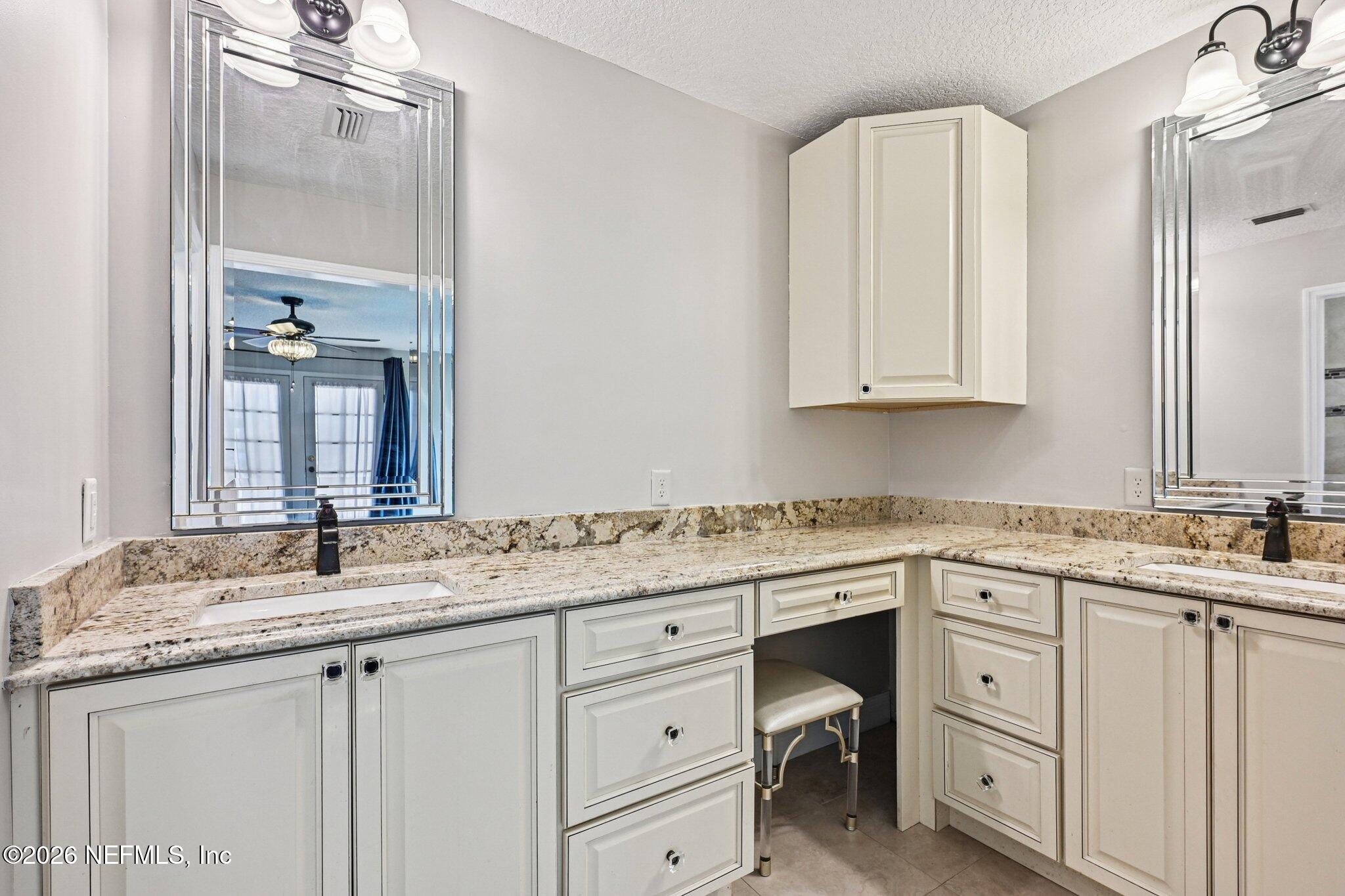 2880 Circle Ridge Drive Orange Park, FL 32065 - Photo 41 of 59 Primary Bathroom