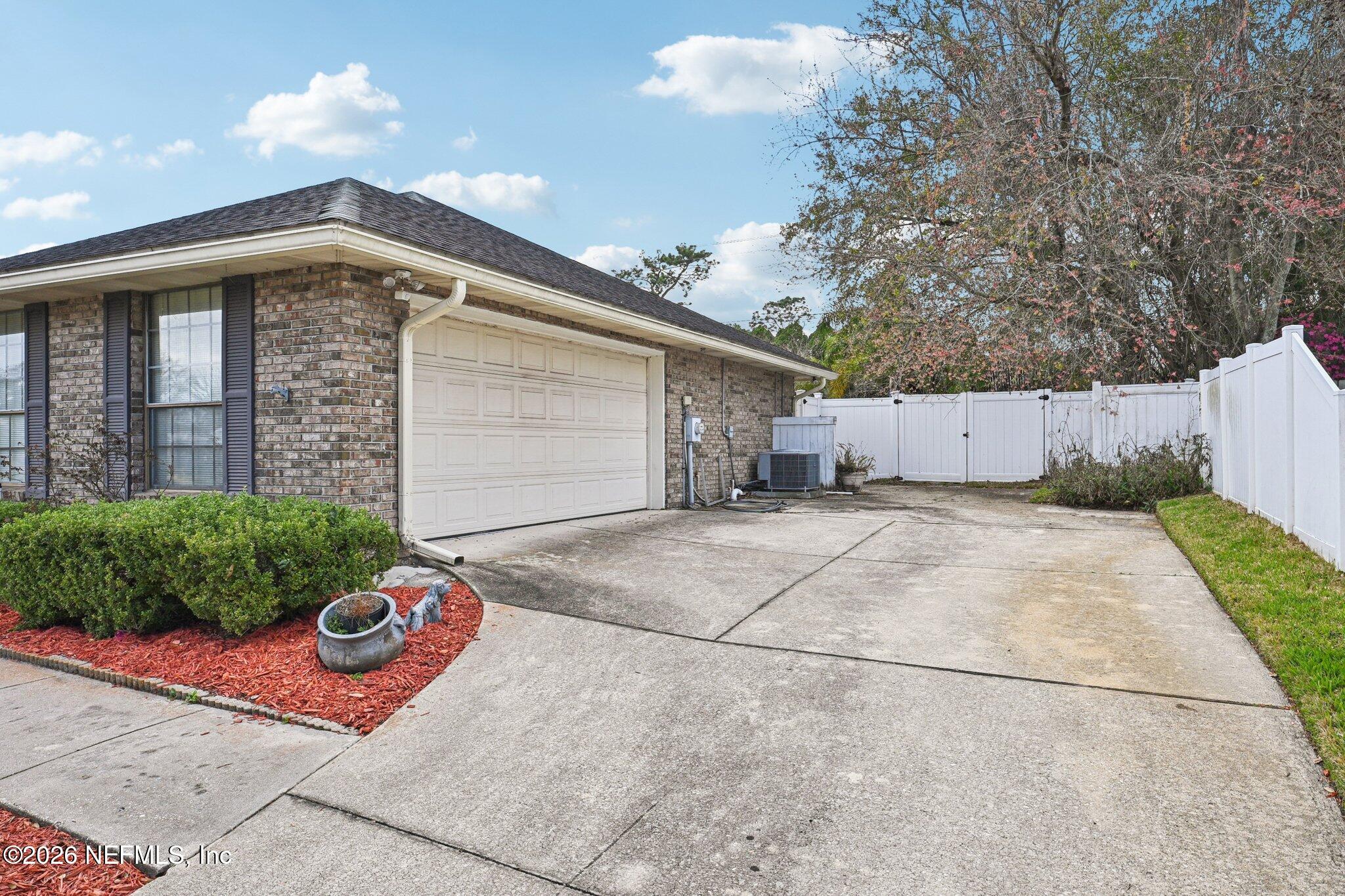 2880 Circle Ridge Drive Orange Park, FL 32065 - Photo 8 of 59 6-web-or-mls-Circle Ridge Dr-S0503-006