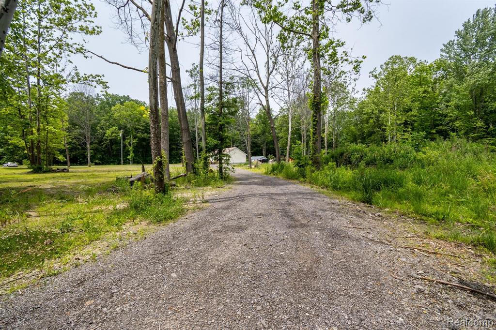 49150 Willow Road Belleville, MI 48111 - Photo 13 of 36 Gallery Image 13