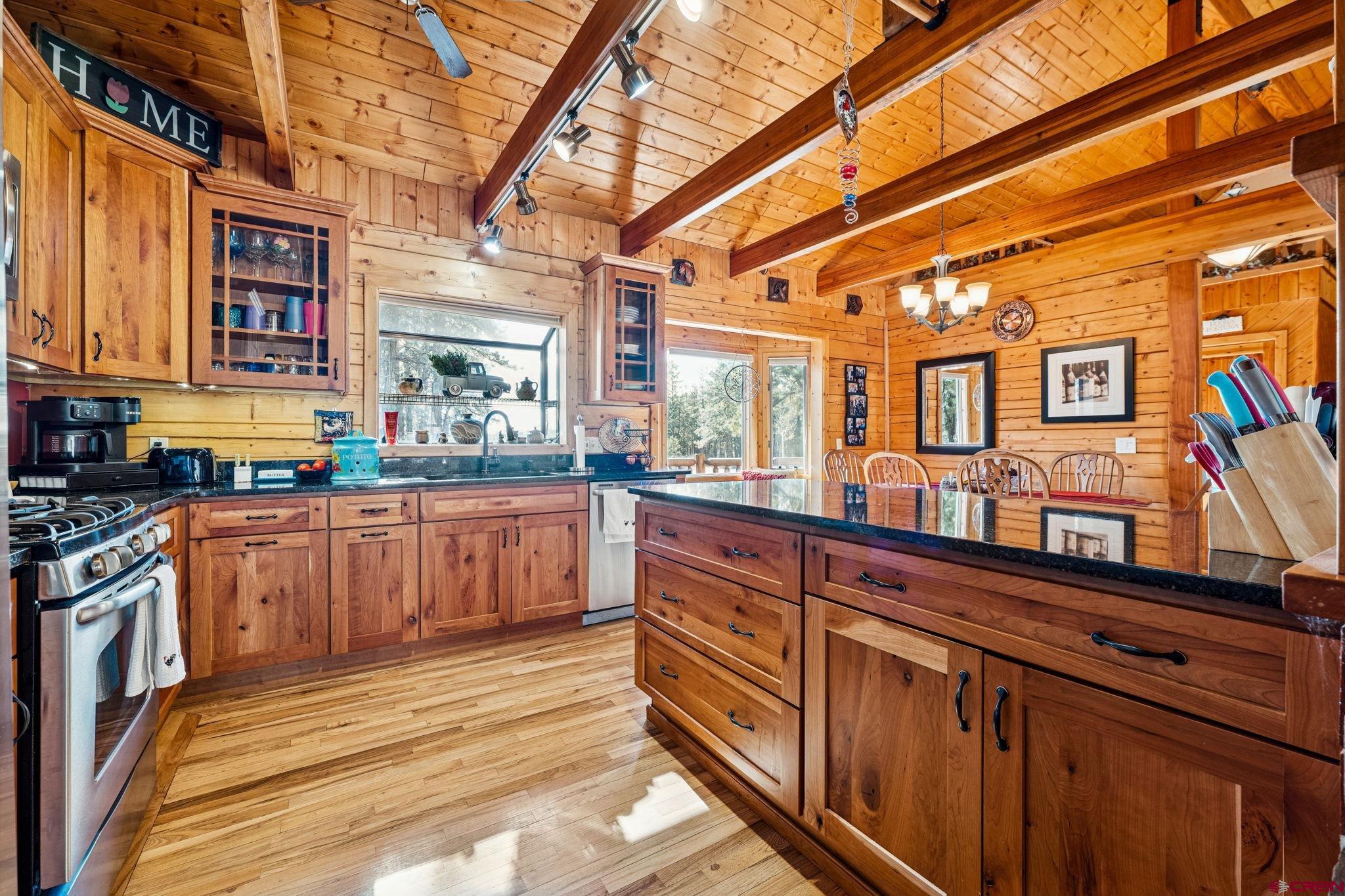635 Fantango Road Durango, CO 81301 - Photo 8 of 40 Gallery Image 8