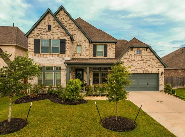 $609,000 | 5619 Diamond Dust Drive, Richmond, TX 77469