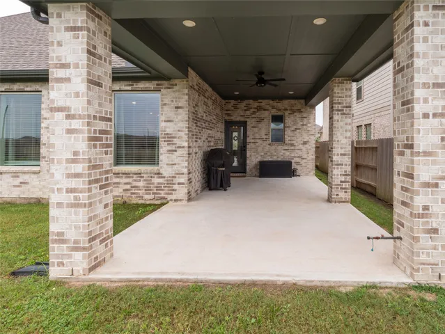 $609,000 | 5619 Diamond Dust Drive, Richmond, TX 77469