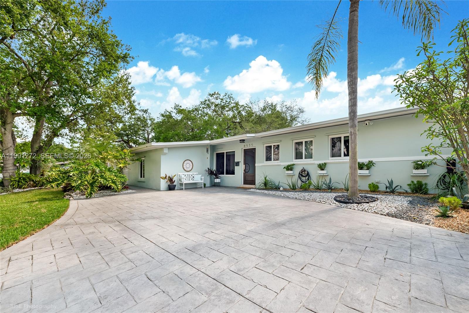 8535 Southwest 97th Road Miami, FL 33173 - Photo 27 of 28 a view of a house with a patio