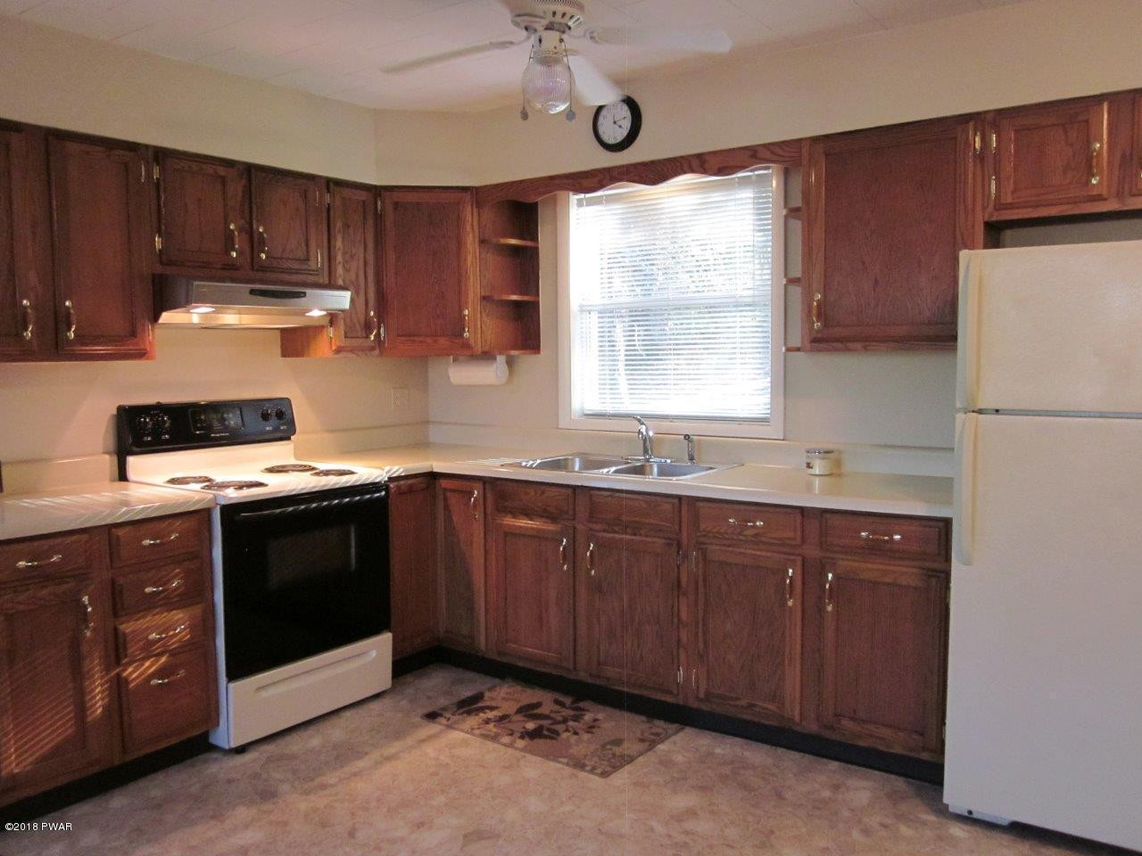59 Sterling Road Newfoundland, PA 18445 - Photo 22 of 23 Kitchen