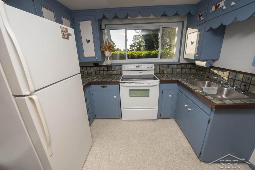 7020 North River Road Freeland, MI 48623 - Photo 14 of 20