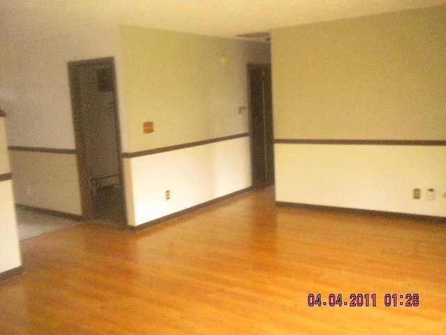 1101 Pilgrim Road Greenwood, IN 46142 - Photo 5 of 6 Gallery Image 5