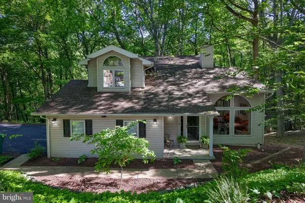 $499,900 | 835 Verden Drive, Hummelstown, PA 17036