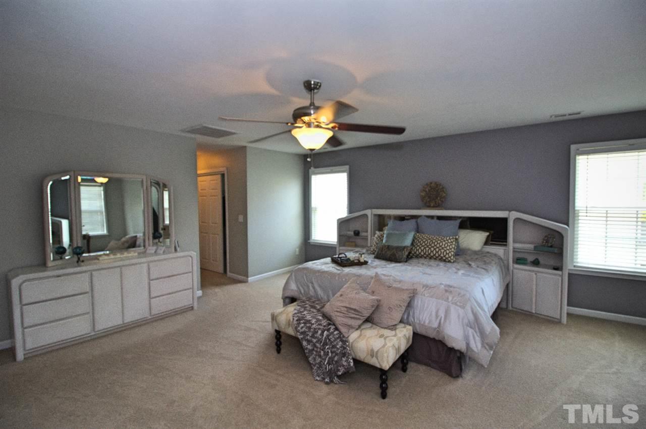 10620 Longholme Way Raleigh, NC 27614 - Photo 14 of 23 Gallery Image 14