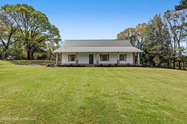 $329,000 | 222 Gristmill Road, Lucedale, MS 39452