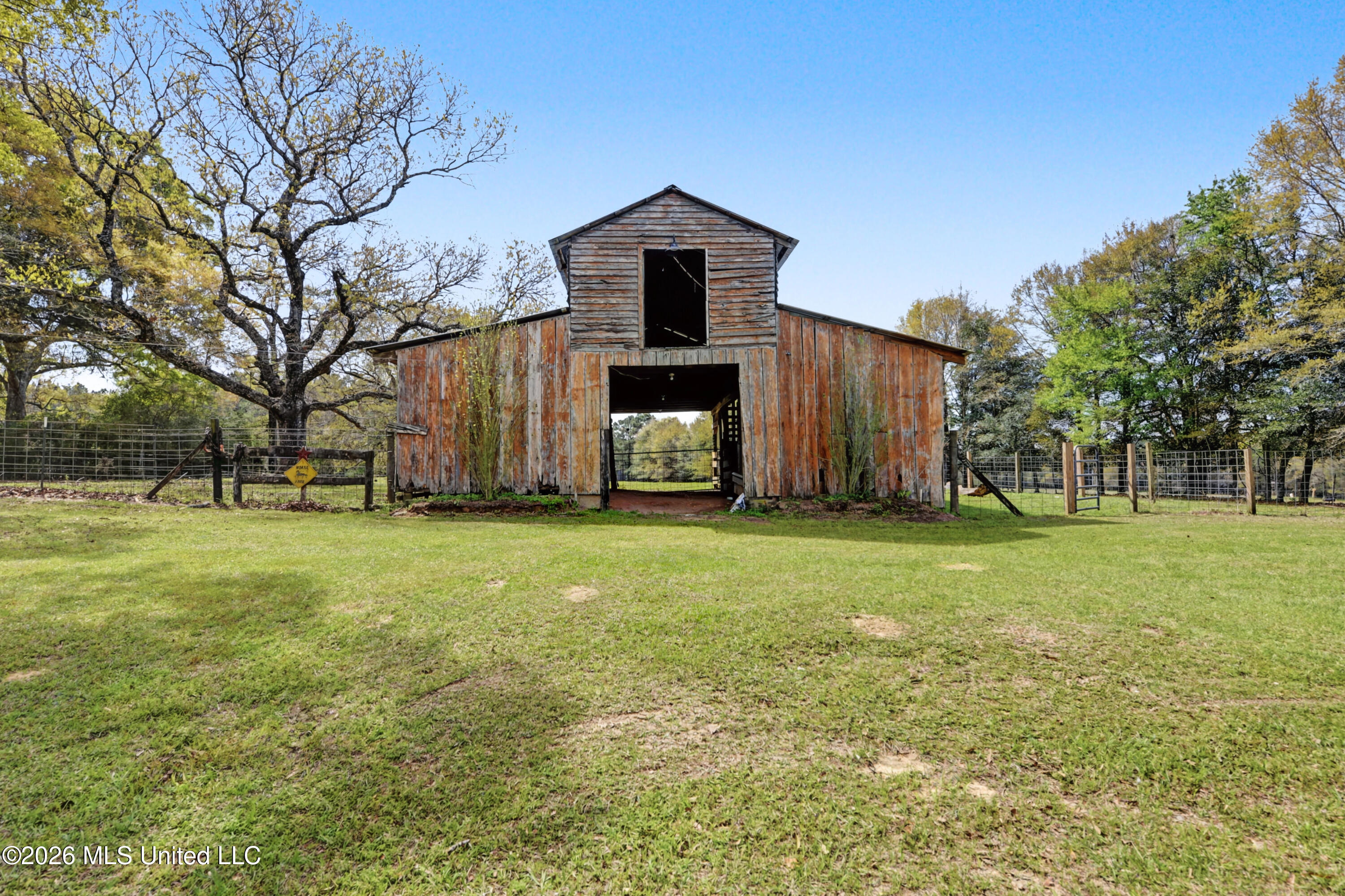 222 Gristmill Road Lucedale, MS 39452 - Photo 24 of 32 024