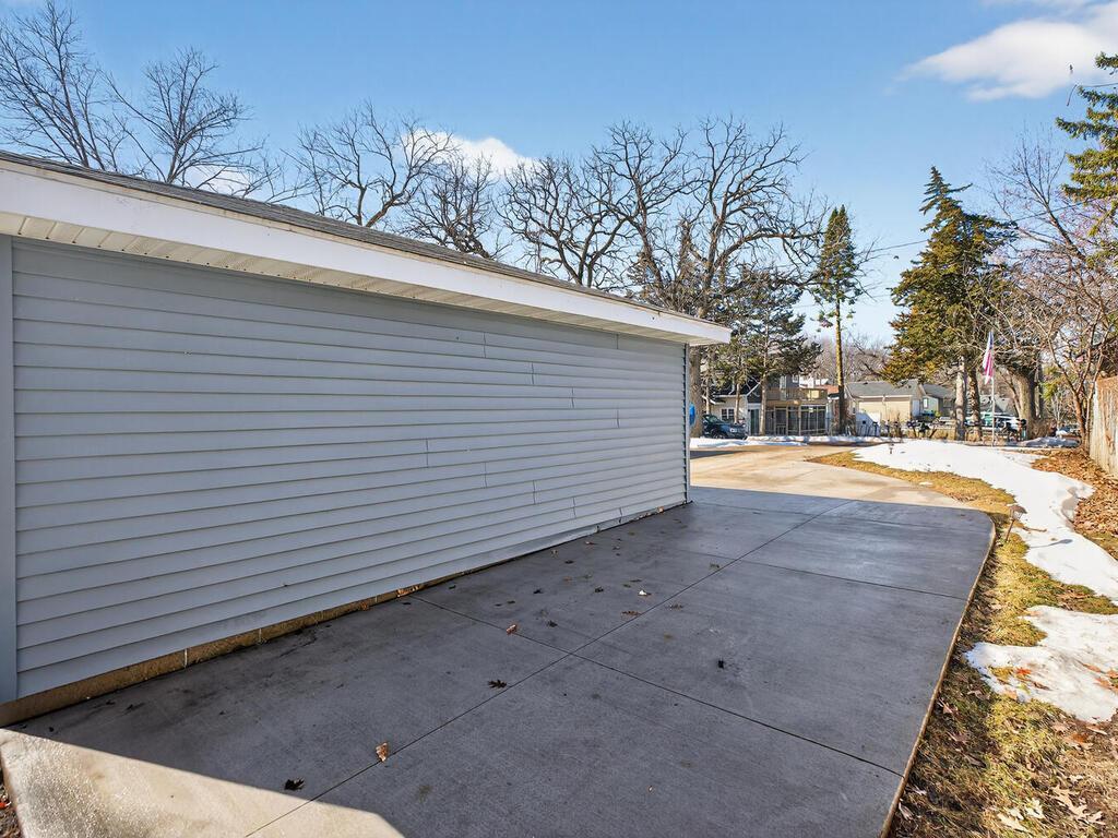 16559 Dunkirk Avenue Southwest Prior Lake, MN 55372 - Photo 5 of 54