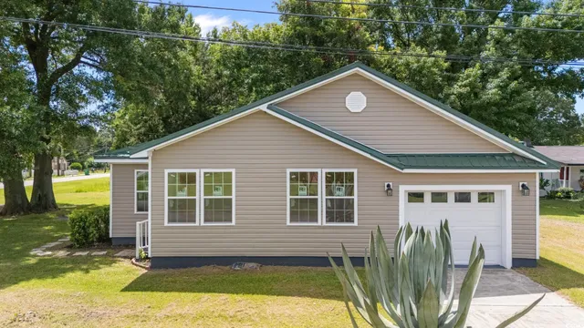 $275,000 | 1821 Hawkins Street, Georgetown, SC 29440