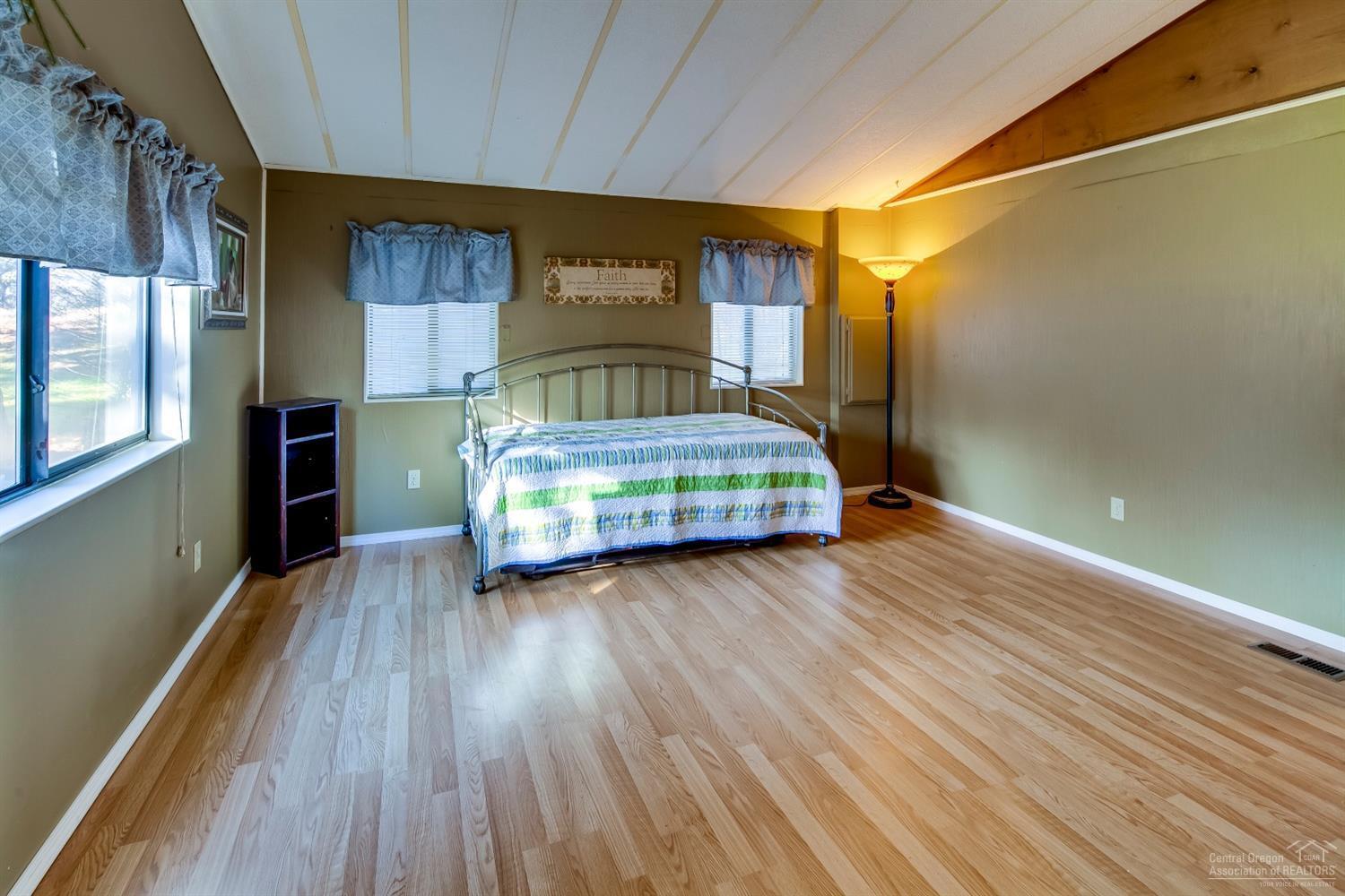 63420 Hamehook Road Bend, OR 97701 - Photo 17 of 25 Additional Photo
