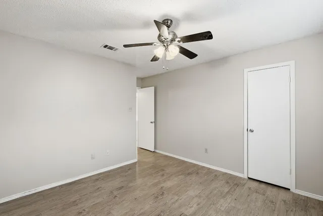 $1,350 | 409 Rawhide Loop, Round Rock, TX 78681