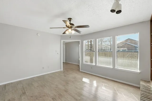 $1,350 | 409 Rawhide Loop, Round Rock, TX 78681