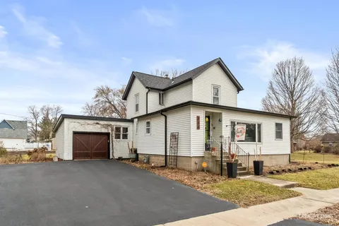 $259,900 | 330 North Birch Street, Waterman, IL 60556
