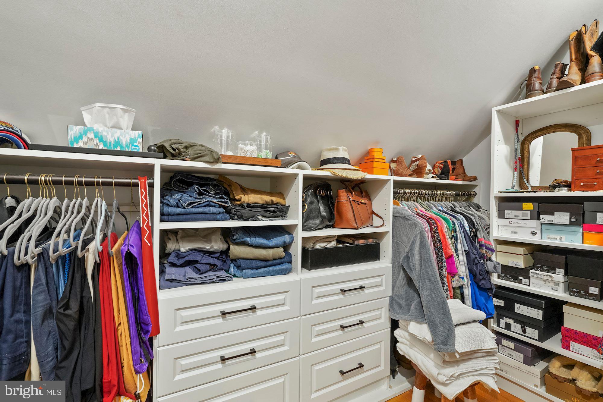 1709 Oak Lane McLean, VA 22101 - Photo 14 of 33 Walk in Closet