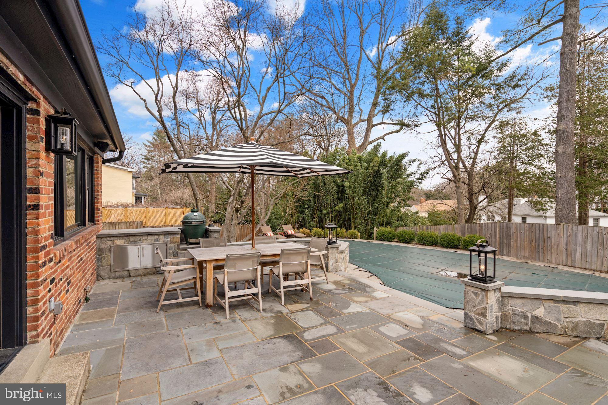 1709 Oak Lane McLean, VA 22101 - Photo 26 of 33 Flagstone Patio