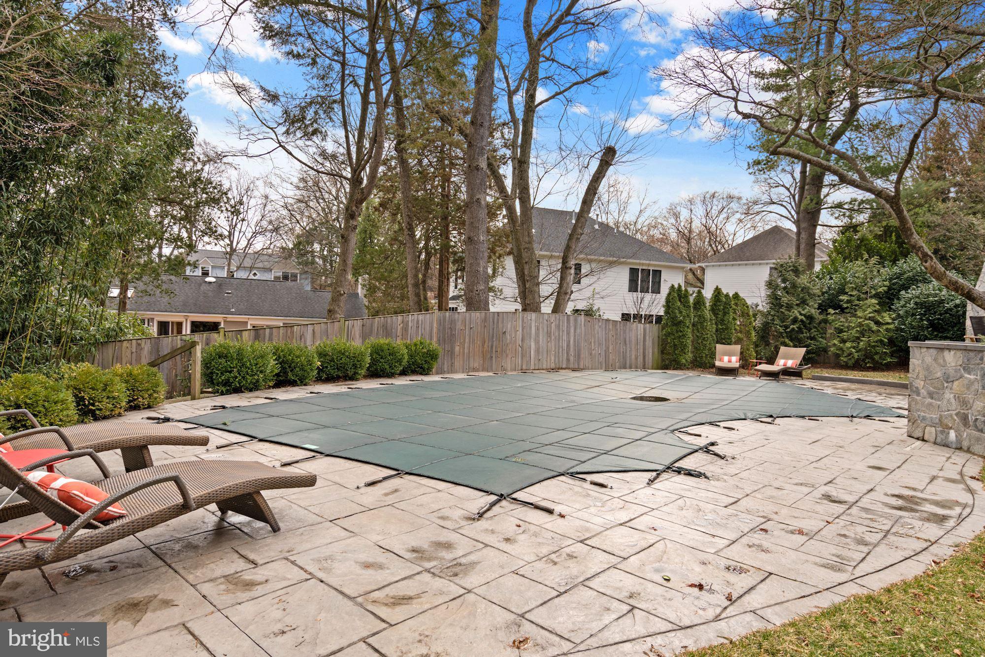 1709 Oak Lane McLean, VA 22101 - Photo 27 of 33 Pool