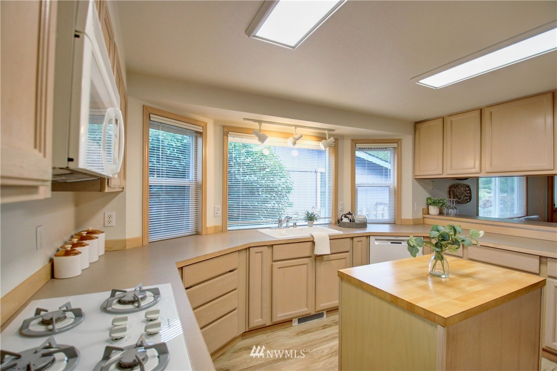 3405 Robertson Road Bellingham, WA 98226 - Photo 15 of 40 Gallery Image 15