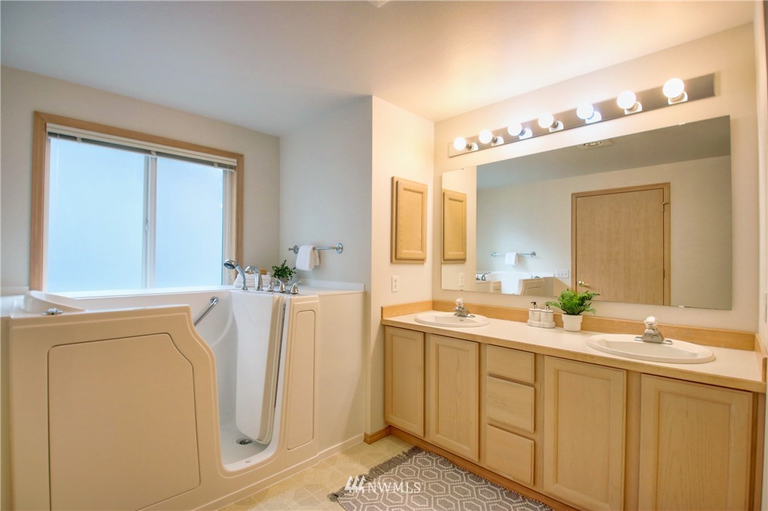 3405 Robertson Road Bellingham, WA 98226 - Photo 33 of 40 Gallery Image 33