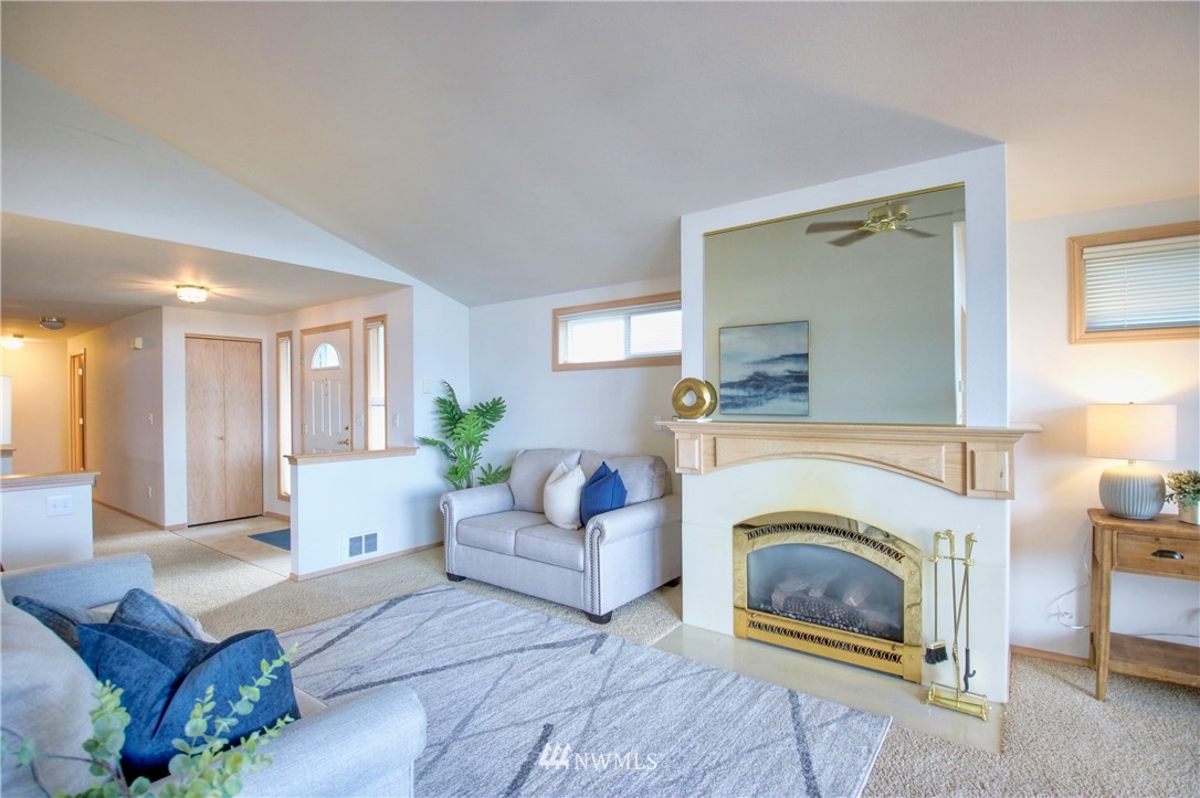3405 Robertson Road Bellingham, WA 98226 - Photo 8 of 40 Gallery Image 8