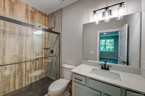 $3,875 | 1 Conklin Street, Unit 201, Farmingdale, NY 11735