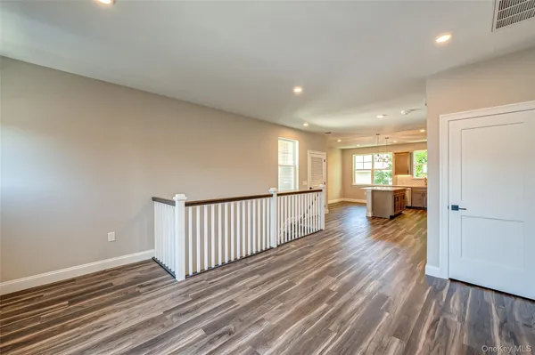 $3,875 | 1 Conklin Street, Unit 201, Farmingdale, NY 11735