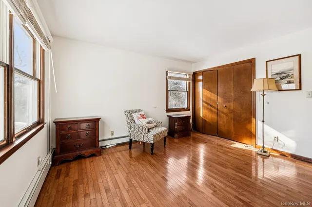 $875,000 | 11 Lodge Lane, Belle Terre, NY 11777