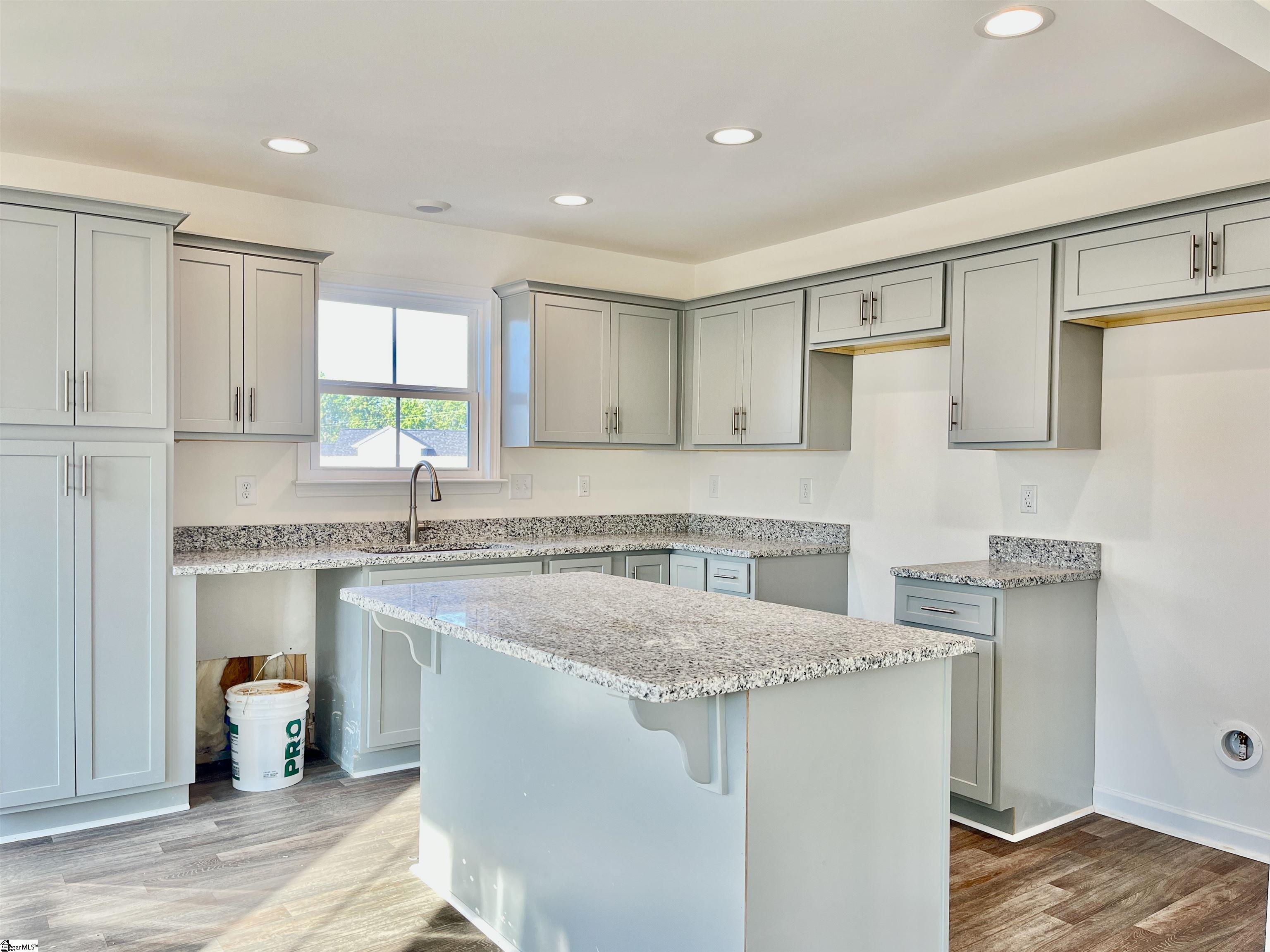 205 Kahlen Court Piedmont, SC 29673 - Photo 9 of 33