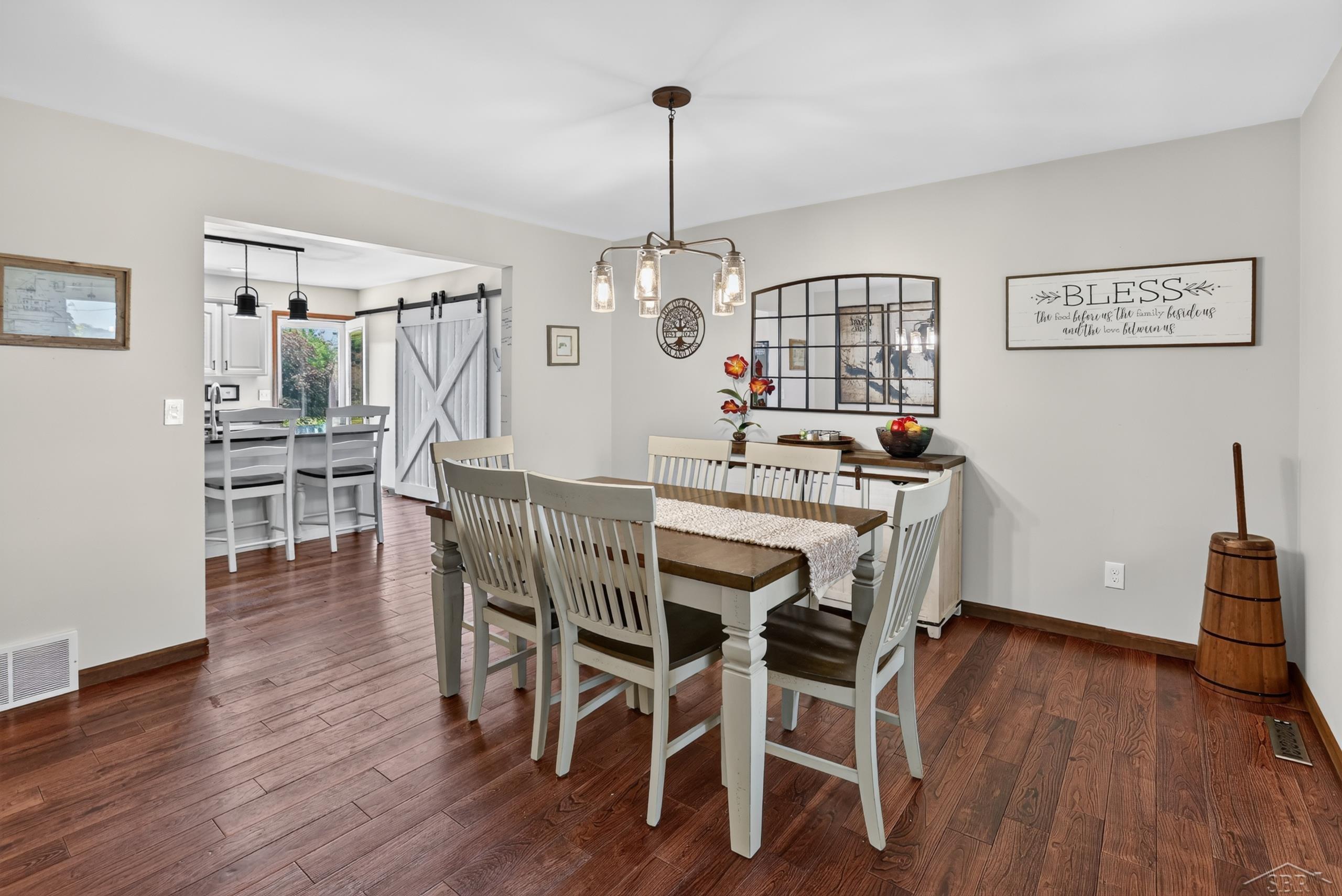 10713 North Gleaner Road Freeland, MI 48623 - Photo 9 of 50 50213889-0065a7a3-de05-44e4-9deb-124569dcffb6.JPG