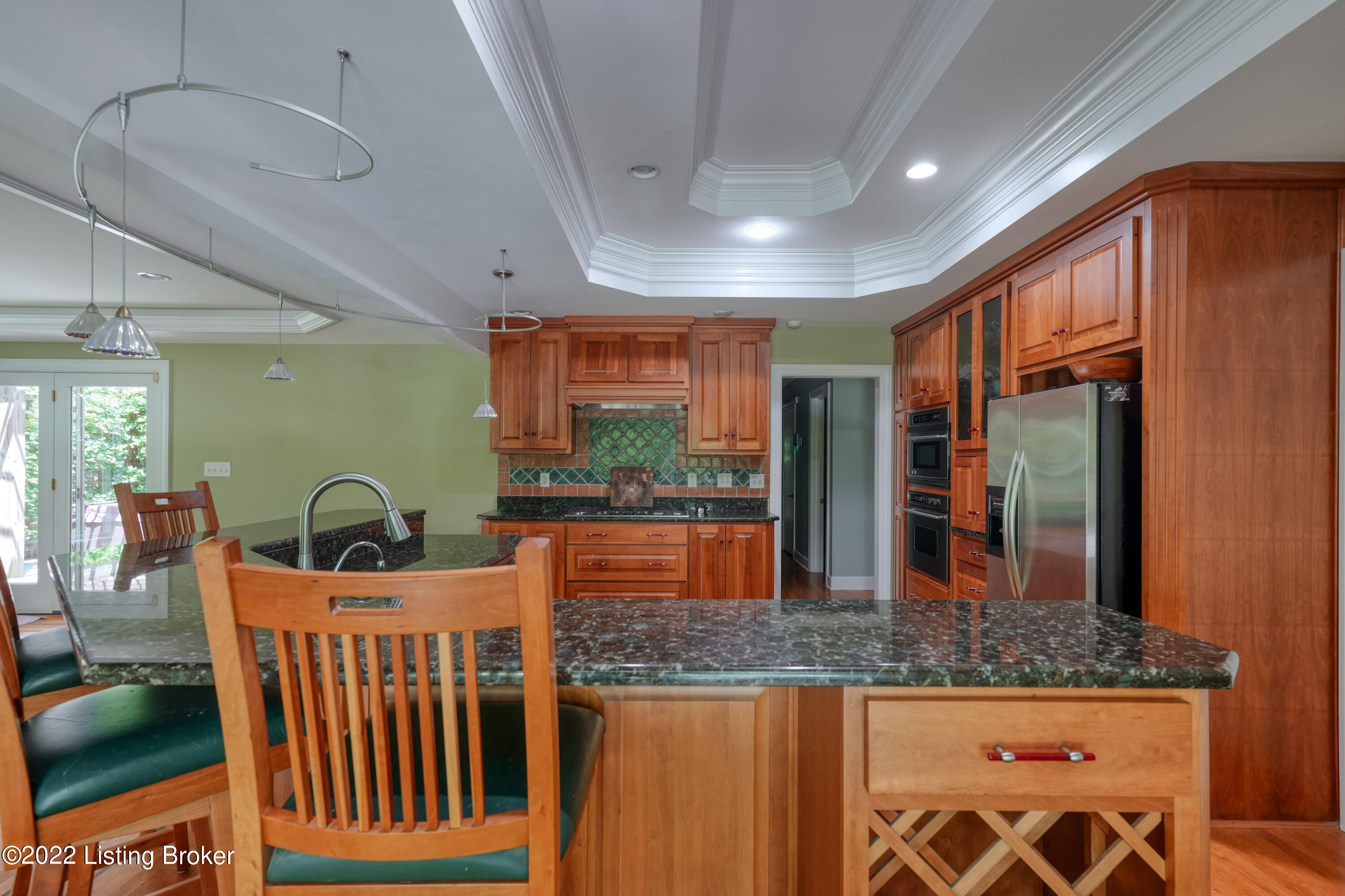 524 Ridgewood Road Louisville, KY 40207 - Photo 16 of 40 030 - 20210718 702040