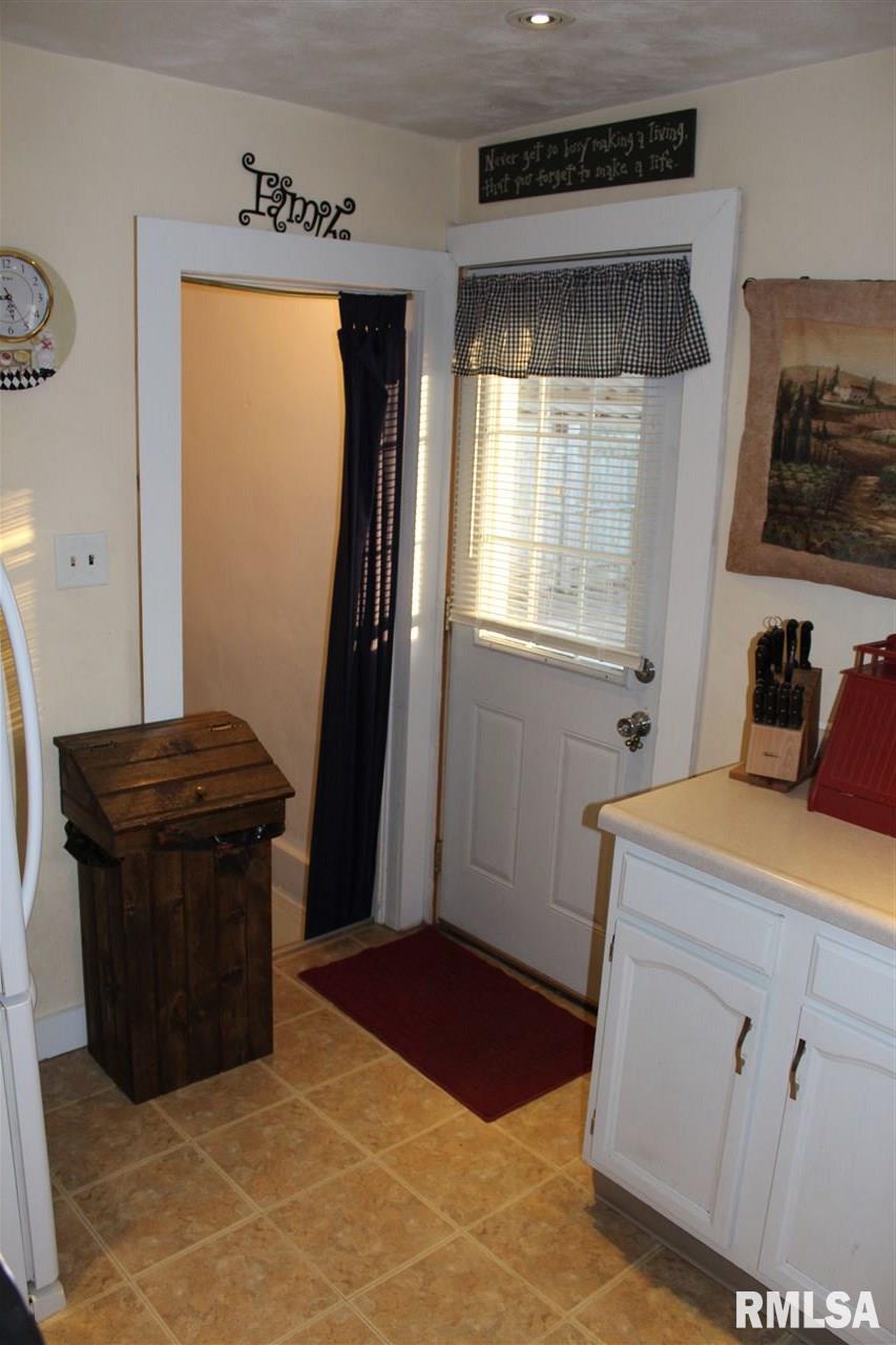 1412 State Street Pekin, IL 61554 - Photo 15 of 29 Gallery Image 15