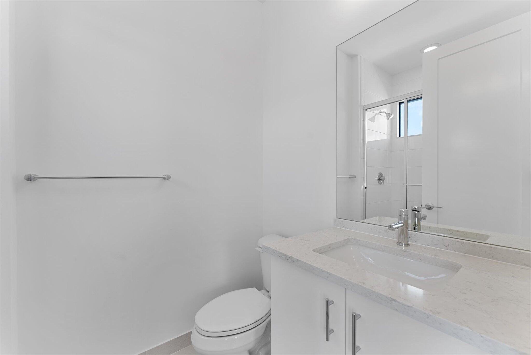 20062 Hirono Lane Boca Raton, FL 33434 - Photo 44 of 73 Bathroom