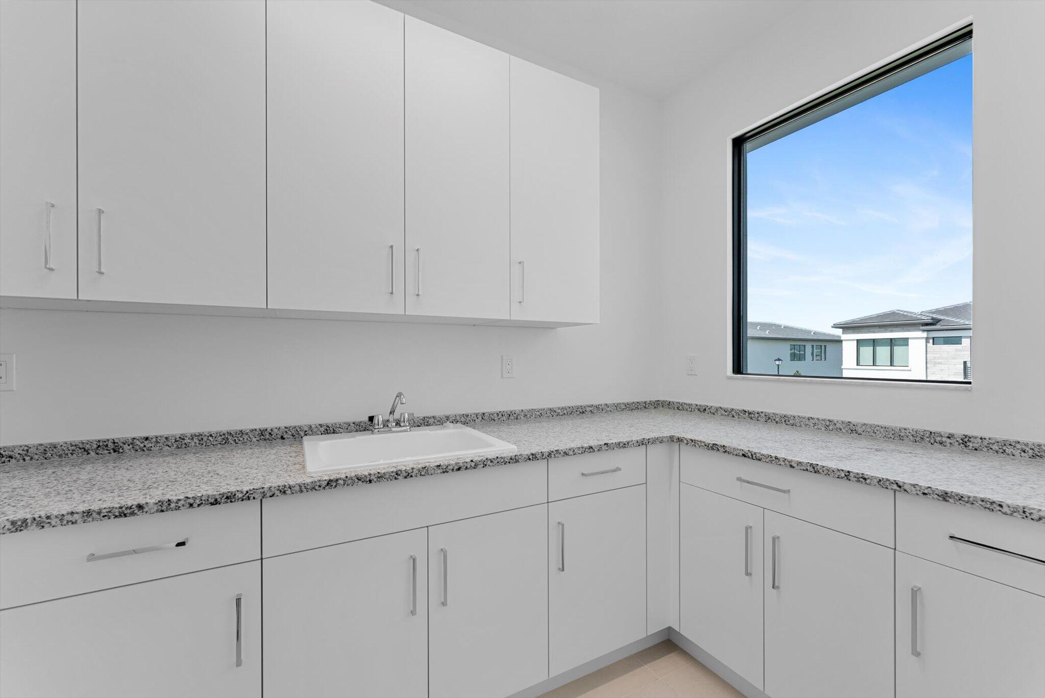 20062 Hirono Lane Boca Raton, FL 33434 - Photo 46 of 73 Laundry Room