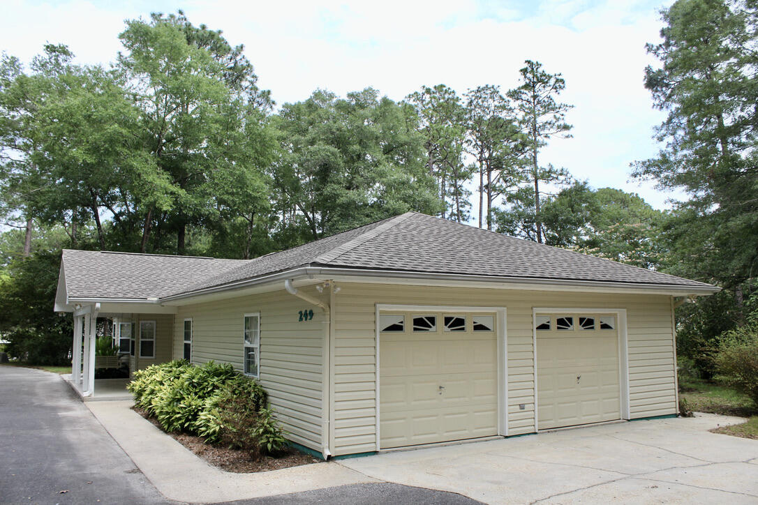 249 Country Manor Road DeFuniak Springs, FL 32435 - Photo 8 of 35 double car attached garage