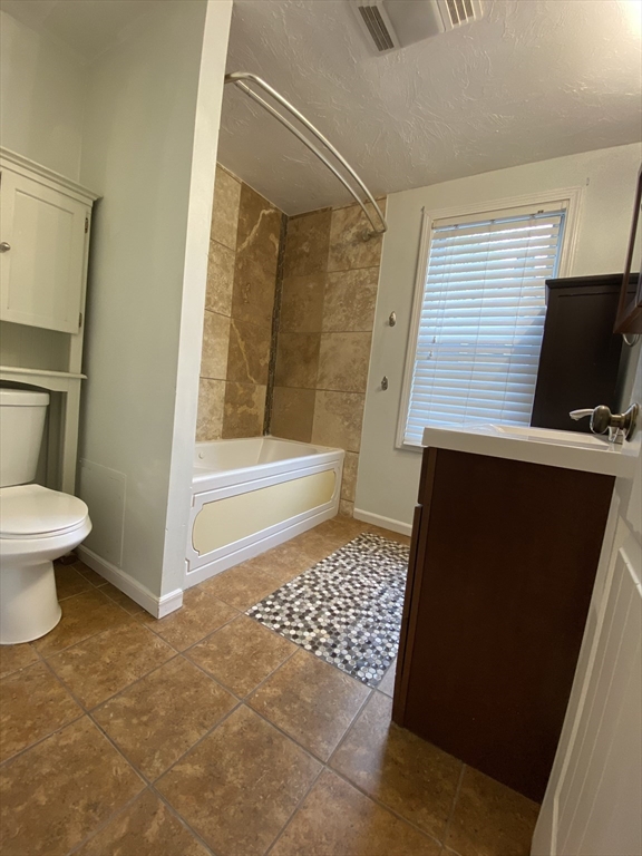 14 St Elmo Road Worcester, MA 01602 - Photo 13 of 16