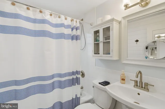 $829,000 | 7 East 41st Street, Unit 1, Long Beach Township, NJ 08008